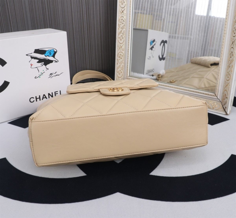 Ch**el shopping bags